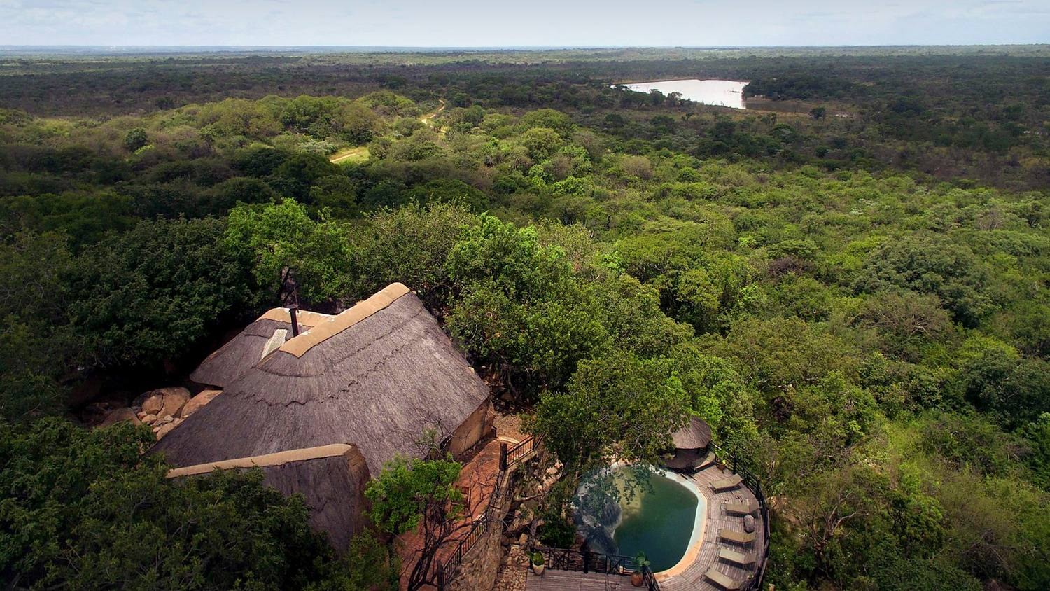 Khami — The lodge and pool from the air.