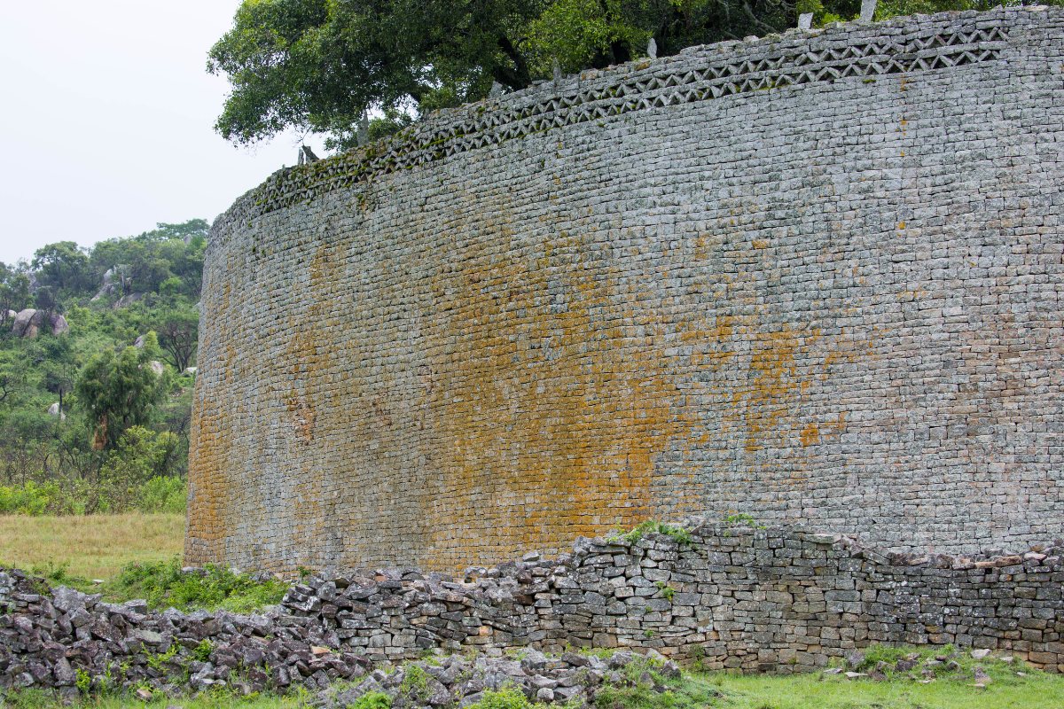 Great Zimbabwe — The outer wall of the Great Enclosure.